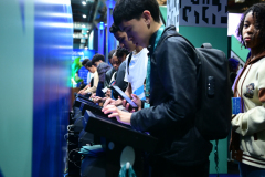 Crédito - Above Studios