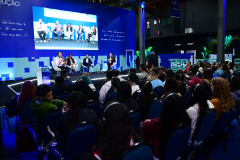 Crédito - Above Studios