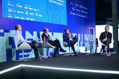 Crédito - Above Studios