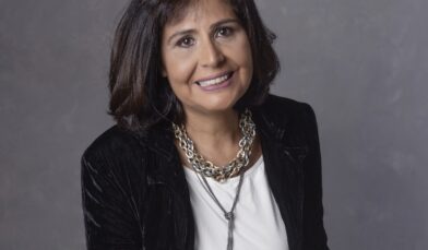 ANA CLÁUDIA GOMES MARTINS